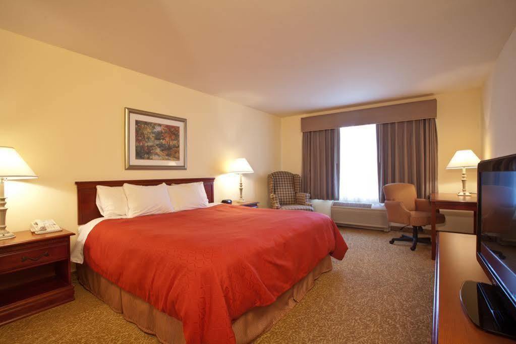 Country Inn & Suites By Radisson, Big Rapids, Mi Room photo